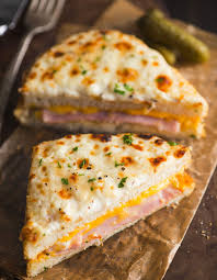 Croque Monsieur A La Bechamel Croquemonsieur La Recette De Ce Classique De La Cuisine De Bistrot Parisien Decouvrez La Homemade Sandwich Food French Cooking