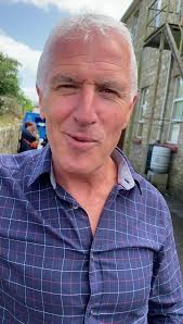 Tribute from Timmy Cummins to Johnny Wallace.