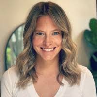 Kara Dewalt's Instagram, Twitter & Facebook