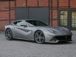 By combining the various colours with black or leaving off the pads on one side, the fan can be coordinated with most popular build colour schemes out of the box. Cam Shaft Ferrari F12 Berlinetta 2013 Matt Graue Folierung