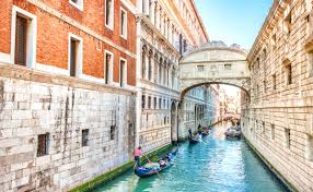 Pour cette première escale, on pose nos valises à venise. Que Faire A Venise Guide Complet Pour Visiter Venise