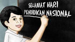 Mereka mengecam pemberian serbet sebagai hadiah juara kedua baca puisi di peringatan hardiknas yang digelar dinas pendidikan dan kebudayaan banten. 26 Puisi Hardiknas Untuk Anak Sd Sma Terbaik Update 2021 Klak Klik Bermutu