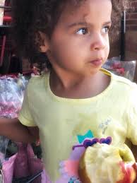 Is an apple a healthy chew toy for teething babies?