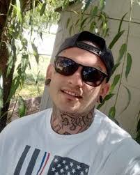 Bob Stinger's Instagram, Twitter & Facebook