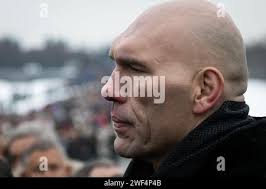 Nikolai Valuev from Russia celebrates after winning a WBA heavyweight  boxing world championship fight against John Ruiz from the U.S. at the Max  Schmeling arena in Berlin Germany, Saturday, Aug. 30, 2008. (