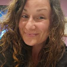 Donielle Brown's Instagram, Twitter & Facebook