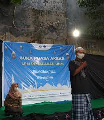 Menurut traffic management center (tmc) direktorat lalu lintas polda metro jaya dalam situsnya, penutupan di jalur puncak dilakukan dua kali dalam satu hari pada akhir pekan. Tetap Rawat Silaturahmi Di Tengah Pandemi Lpm Penalaran Unm Buka Puasa Akbar Profesi Online