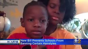Meet the little guy behind the Jett Hawkins Act, an Illinois bill banning  hair descrimination in schools, which gets signed by the governor at 2:30,  Our story from May ⤵️ more: ...