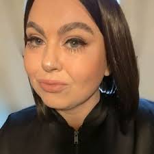 Debra Maddox (@debramaddox)