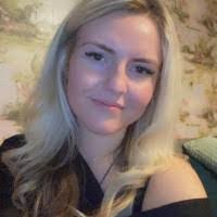 Holly Dutton's Instagram, Twitter & Facebook