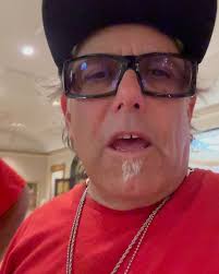 Playing @hoytshermanplace w/ @warrantrocks @bulletboys kewl place and  @smokeydsbbq_ #BBQ. THANKS @goatofbbq