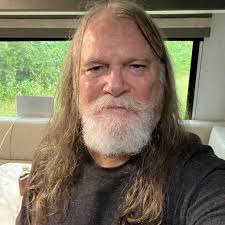 Robert Ewing (@robert.ewing.5437) • Facebook