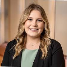 Hannah Sowell's Instagram, Twitter & Facebook