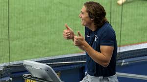 Glasnow will start tuesday against the nationals instead of sunday against the rangers, neil solondz of the rays radio network reports. Rays Tyler Glasnow Returns From Quarantine Ready To Impress
