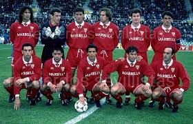 Radiografia deportiva del ayer - Sevilla FC (Temporada 1994/1995) Diego, Unzué, Martagón, Miquel Soler, Suker, Jiménez; agachados, Monchu, Gabi Moya, Marcos, Cortijo, Rafa Paz | Facebook