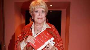 We did not find results for: Basia Trifyllh Apokalypse On Air Thn Hlikia Ths Kai Tis Plastikes Poy Exei Kanei