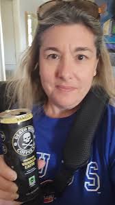 Happy Thanksgiving, from my family to yours! 🦃 This pic is from a few  years ago when my family spent Thanksgiving with me in Philly, but it  remains one of my favorite