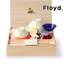 楽天市場 送料無料 あす楽14時まで フロイド 富士箱 切子セット 桐箱入 smtb f floyd fuji bako kiriko set富士山 おちょこ セット お猪口 焼酎 グラス 富士椀 赤富士 縁起物 桐箱 お祝い ぐい飲み ぐい呑み 結婚祝い おもしろ雑貨 オシャレ雑貨 おしゃれ plywood