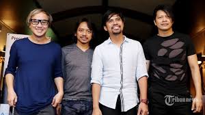 G c g selamat hari natal dan tahun baru. Chord Gitar Dan Lirik Lagu Selamat Hari Lebaran Gigi Lengkap Beserta Video Klipnya Tribunnews Com Mobile
