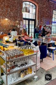 Pres De Lille Brique House La Bien Nommee En 2020 Saint Andre Brique Lille