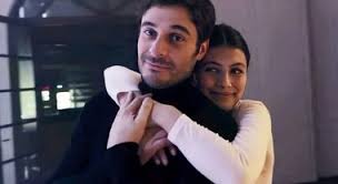 Lino guanciale ha raccontato che le riprese si sono svolte in contemporanea con quelle de l'allieva 3, durante l'estate. L Allieva 3 Anticipazioni Il Video Del Backstage Con Lino Guanciale E Alessandra Mastronardi