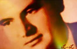 قصيد ارتجالي في حفله لوجود جوّ فوضوي ولأن المحل ضيق والأنصار كثر لمّا يكون  البسط متمادي بيصير نتفة نكرزي زيادي لكن ومهما جنّت الأقدار بدو الجنون يصير  عالهادي لو ما اجتماع النجم