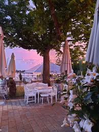 Ins deutsche übersetzt bedeutet das jede*r für gleichberechtigung. Mutter Lustig Restaurant Berlin Germany Facebook 2 Reviews 788 Photos