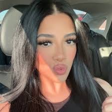 Alexis Borunda's Instagram, Twitter & Facebook