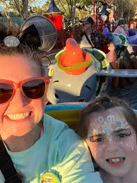 Do I need to do Virtual Queue for Guardians if I purchase a Lightning Lane?