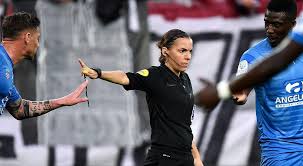 Ligue 1 )‏ (رسمياً دوري أوبر إيتس للدرجة الأولى لأسباب الرعاية ( بالفرنسية: ÙØ±Ø§Ø¨Ø§Ø± Ø£ÙˆÙ„ Ø§Ù…Ø±Ø£Ø© ØªÙ‚ÙˆØ¯ Ù…Ø¨Ø§Ø±Ø§Ø© ÙÙŠ Ø§Ù„Ø¯ÙˆØ±ÙŠ Ø§Ù„ÙØ±Ù†Ø³ÙŠ Ù„Ù„Ø¯Ø±Ø¬Ø© Ø§Ù„Ø£ÙˆÙ„Ù‰