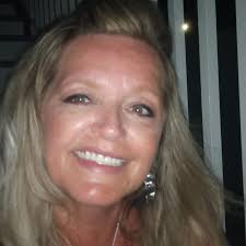 Does post deletion affect comment readability?