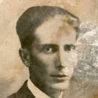 Daniel Charpentier's Instagram, Twitter & Facebook