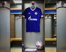 Fc schalke 04 bettwäsche marine mit streifen, material: Schalke 04 2018 19 Home And Away Kits Football Shirt News