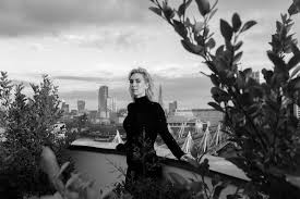How to watch pieces of a woman full movie online ? Vanessa Kirby Has Been Waiting For A Role That Scares Her The New York Times