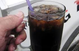 Jagat resep kali ini menyajikan resep minuman. Segar Sejuk Air Mata Kucing Pelepas Dahaga Dari Malaysia
