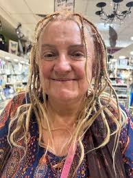 What to expect from a henna hair kit