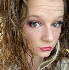 SHARE if you love your husband! Buy the tee: $17 + Free Shipping:  http://bit.ly/14elBYD