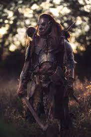 Der gundabad ork helm wurde aus polystone gefertigt und besticht durch eine exzellente verarbeitung mit viel liebe zum detail. Gundabad Orc Moviearmory