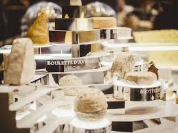 En France On Produit Au Moins 1200 Varietes De Fromage