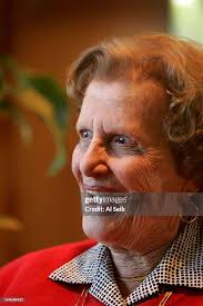 LOS ANGELES, CA. Nazi art. Maria Altmann, at almost 90 years old... News  Photo
