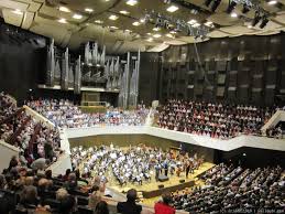 Gewandhaus is a concert hall in leipzig, germany, the home of the leipzig gewandhaus orchestra. Gewandhaus Leipzig Railcc