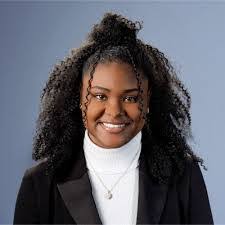 Yasmin Grant's Instagram, Twitter & Facebook