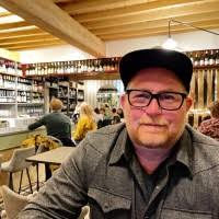 100+ perfiles de «Geoffrey Mathews»