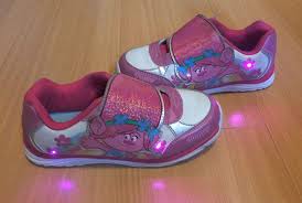 Trolls Poppy Girls Light Up Shoes Babies Kids Others On Carousell