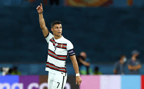 Portugal's cristiano ronaldo currently leads the euro 2021 top scorer chart with three goals, for the moment edging out the czech republic's patrik schick and netherlands midfielder georginio. 3jrdwscmbsbsdm