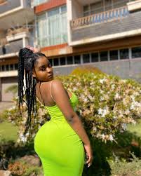 That dude wrote that he was hungry asf, but how can you write an abbreviation which contains one of the abbreviated words, not abbreviated? Aura Asf Thottie Aura Twitter