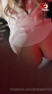 Дивись. Bronwin Aurora Hotel Balcony Fuck Porn Video Порно відео CUMS.