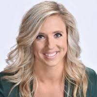 Shannon Wilber's Instagram, Twitter & Facebook