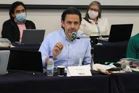 A miguel ceballos lo conocí en washington, liderando el programa colombia de la universidad de georgetown en momentos muy aciagos en nuestro el alto comisionado para la paz es abogado de la universidad javeriana de bogotá, con maestría en filosofía política de la universidad gregoriana. 7yen43bjg8qo6m