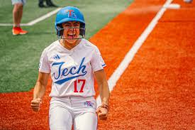 See ya ball 👋🏻 A three-run BLAST from @alexis.gilio cuts MTSU's lead to  one in the bottom of the sixth #BarkLouder